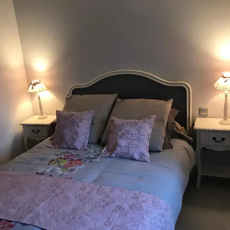 La Maison De Josephine 펜션 Montignac-Charente